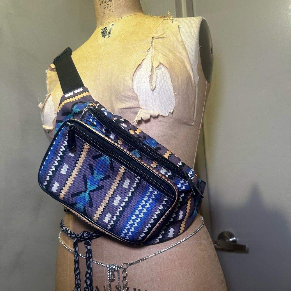 Printed waist bag